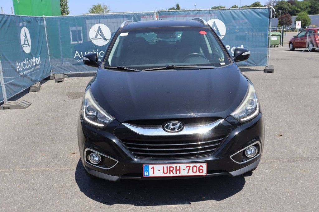 SUV Hyundai Tucson ix35 Petrol 177hp 2015 (Margin)