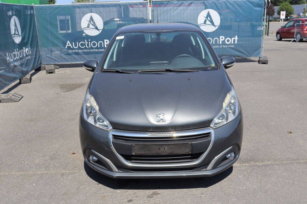 Pkw Peugeot 208 Benzin 82 PS 2015 (Margin)