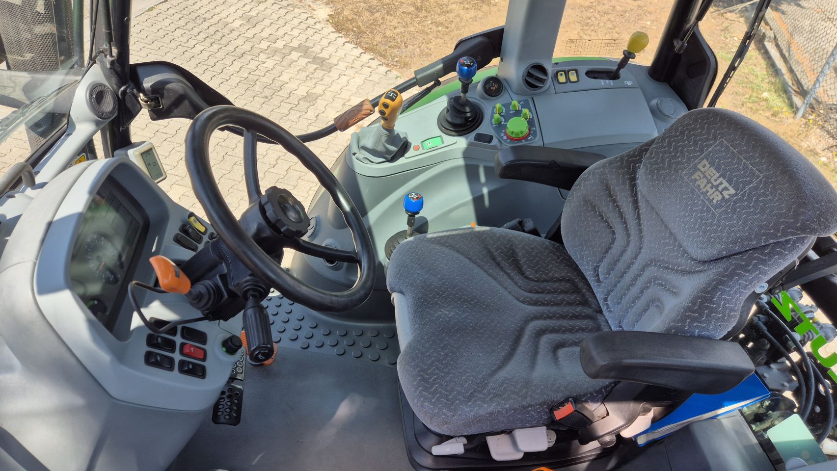 Deutz-Fahr Agrotron K610 40Kmh. Lucht, Fronthef en PTO