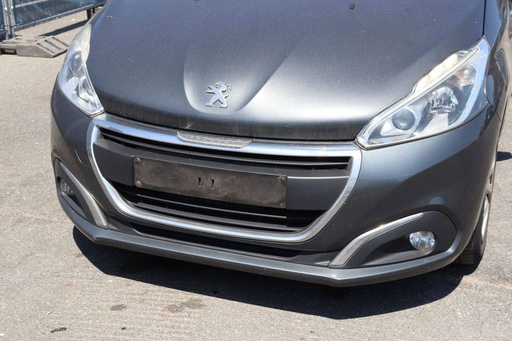 Pkw Peugeot 208 Benzin 82 PS 2015 (Margin)