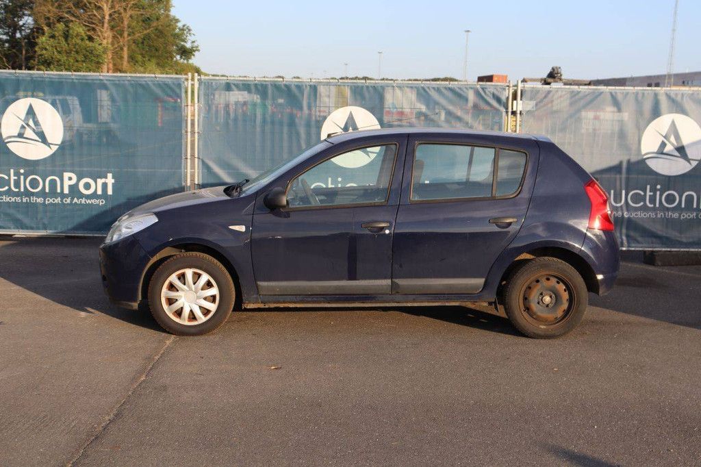 Pkw Dacia Sandero Benzin 75 PS 2010 (Margin)