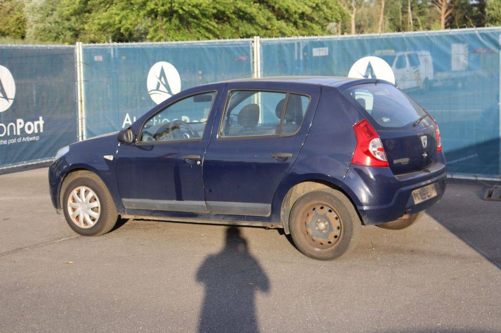 Pkw Dacia Sandero Benzin 75 PS 2010 (Margin)
