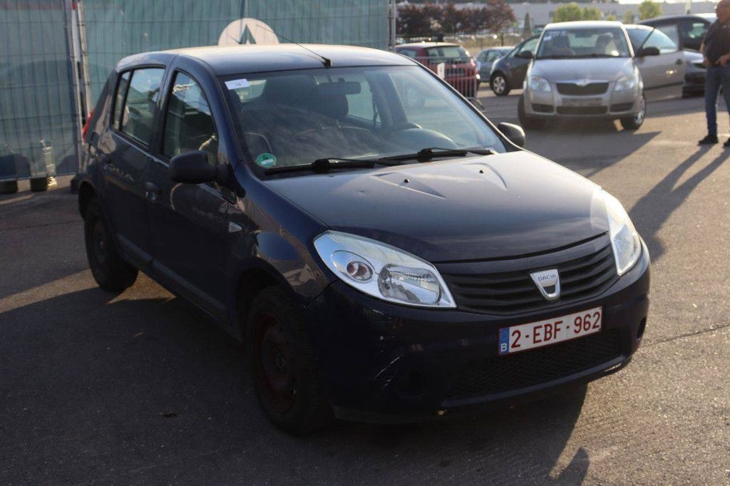 Pkw Dacia Sandero Benzin 75 PS 2010 (Margin)