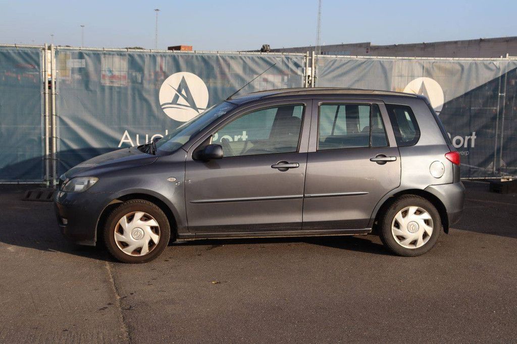 Mazda 2 Passenger Car Petrol 80hp 2004 (Margin)