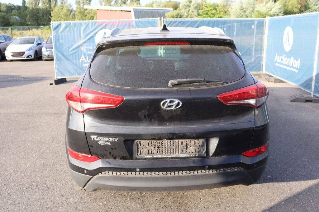 SUV Hyundai Tucson Petrol 132hp 2016 (Margin)