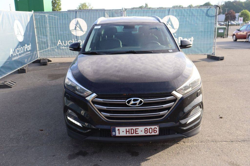 SUV Hyundai Tucson Petrol 132hp 2016 (Margin)