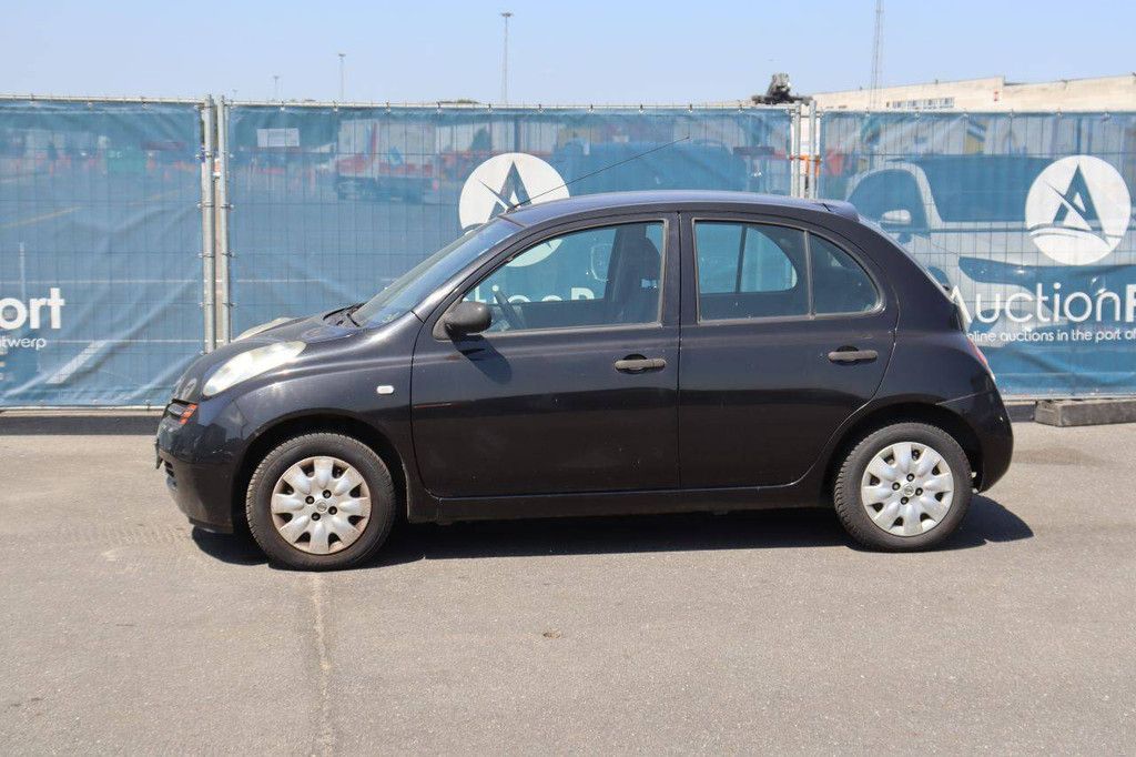 Pkw Nissan Almera Benzin 82 PS 2004 (Marge)