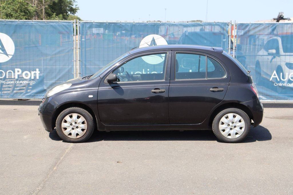 Pkw Nissan Almera Benzin 82 PS 2004 (Marge)