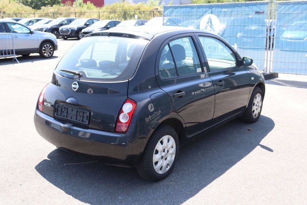 Pkw Nissan Almera Benzin 82 PS 2004 (Marge)