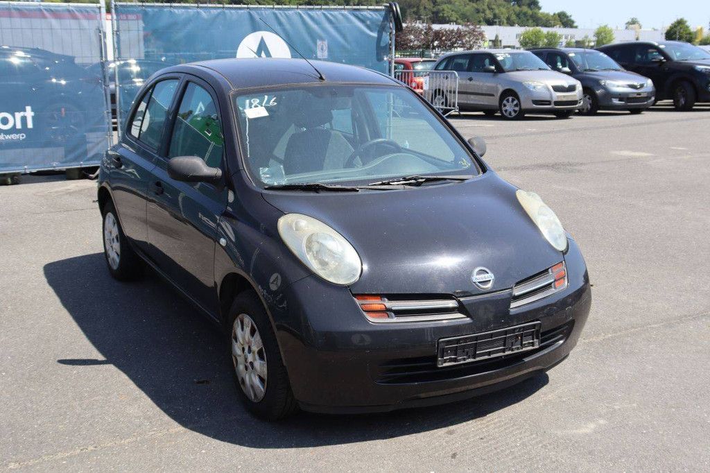 Pkw Nissan Almera Benzin 82 PS 2004 (Marge)