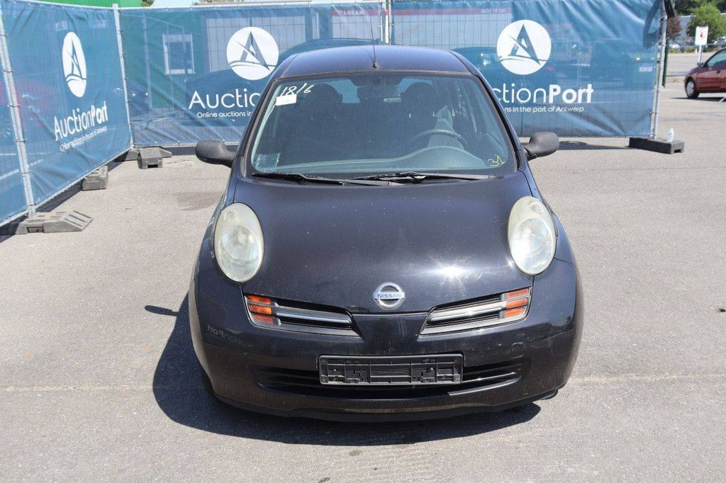 Pkw Nissan Almera Benzin 82 PS 2004 (Marge)
