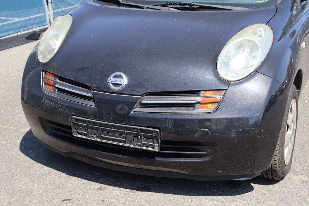 Pkw Nissan Almera Benzin 82 PS 2004 (Marge)