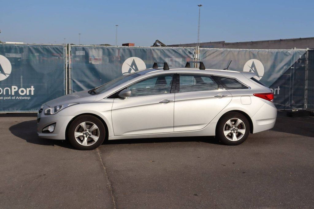 Passenger car Hyundai I40 Diesel 115hp 2012 (Margin)