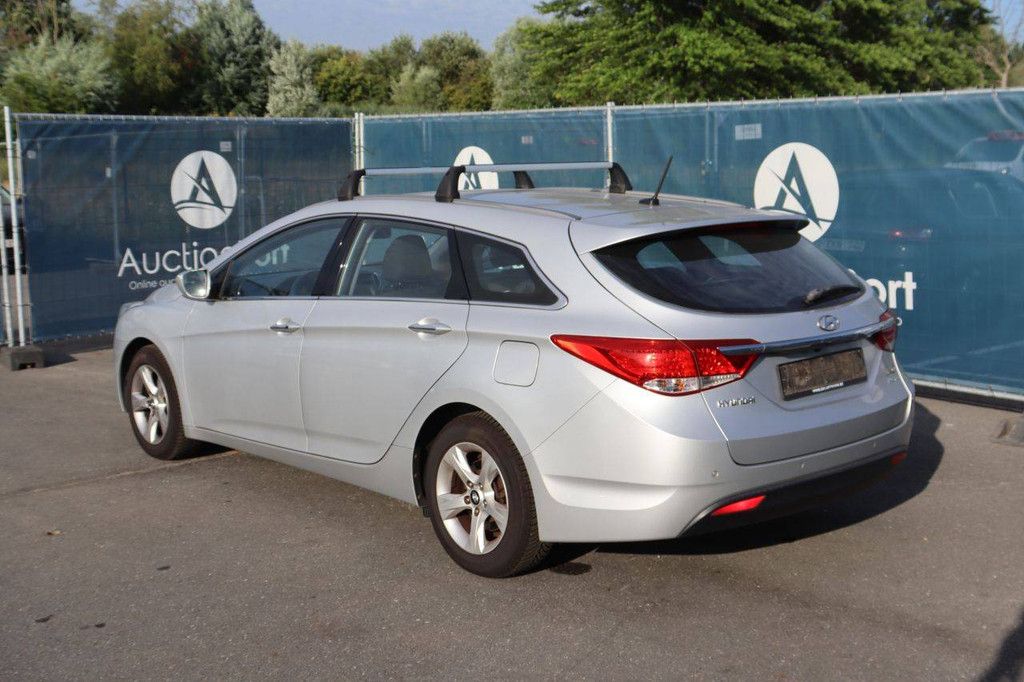 Passenger car Hyundai I40 Diesel 115hp 2012 (Margin)