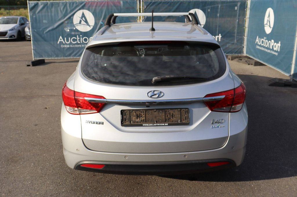 Passenger car Hyundai I40 Diesel 115hp 2012 (Margin)