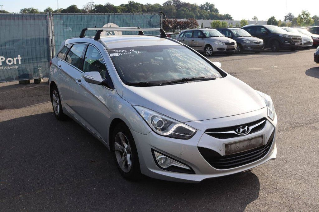 Passenger car Hyundai I40 Diesel 115hp 2012 (Margin)