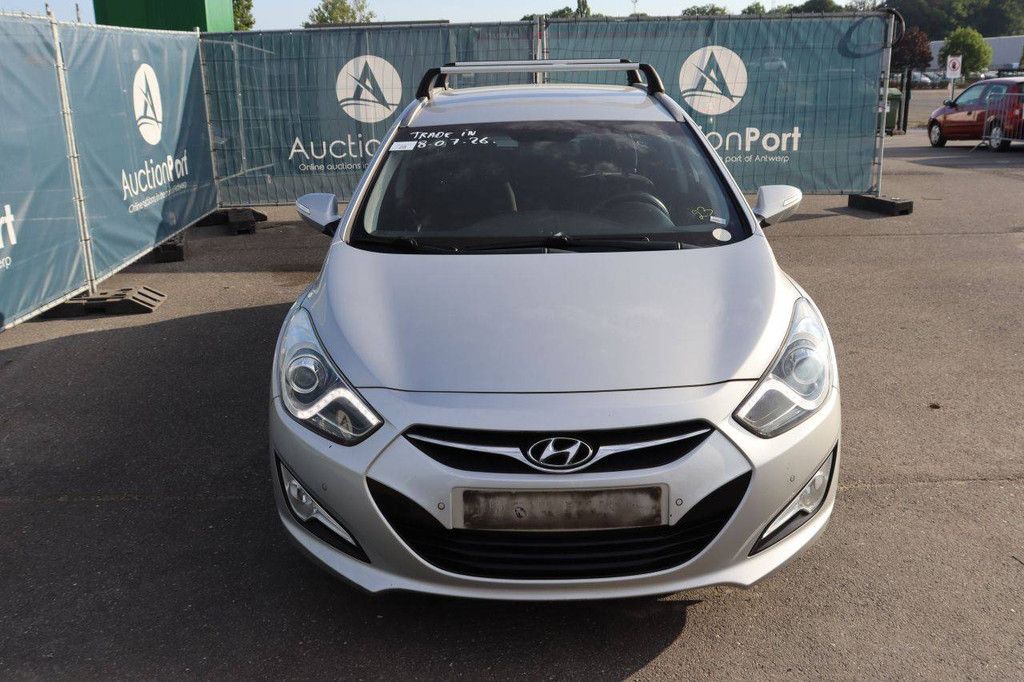 Passenger car Hyundai I40 Diesel 115hp 2012 (Margin)