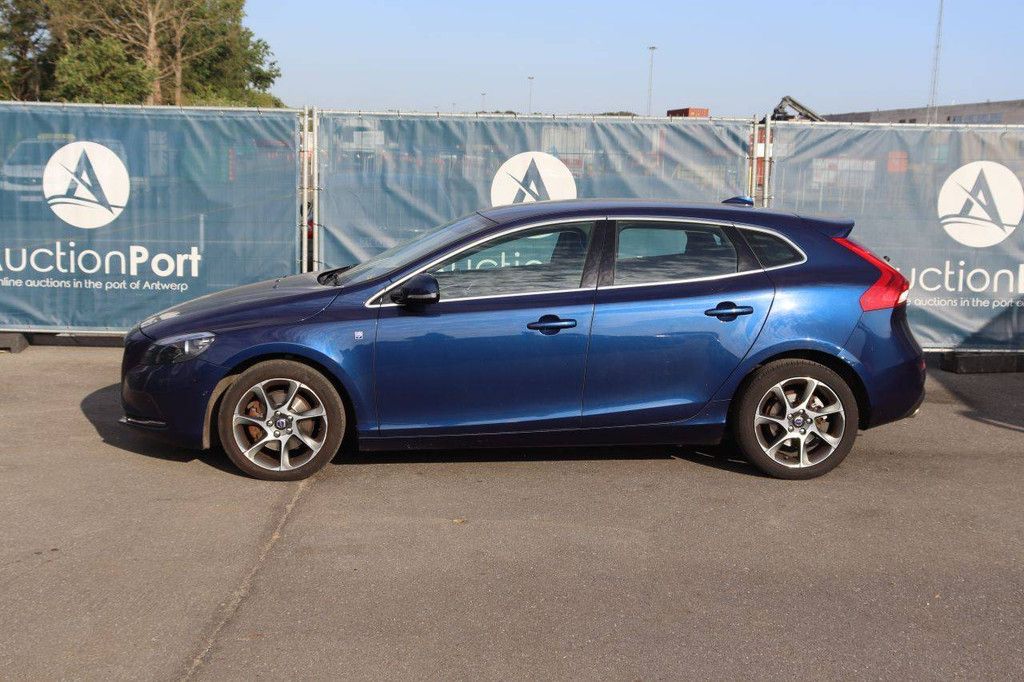 Pkw Volvo V40 Benzin 152 PS 2016 (Margin)