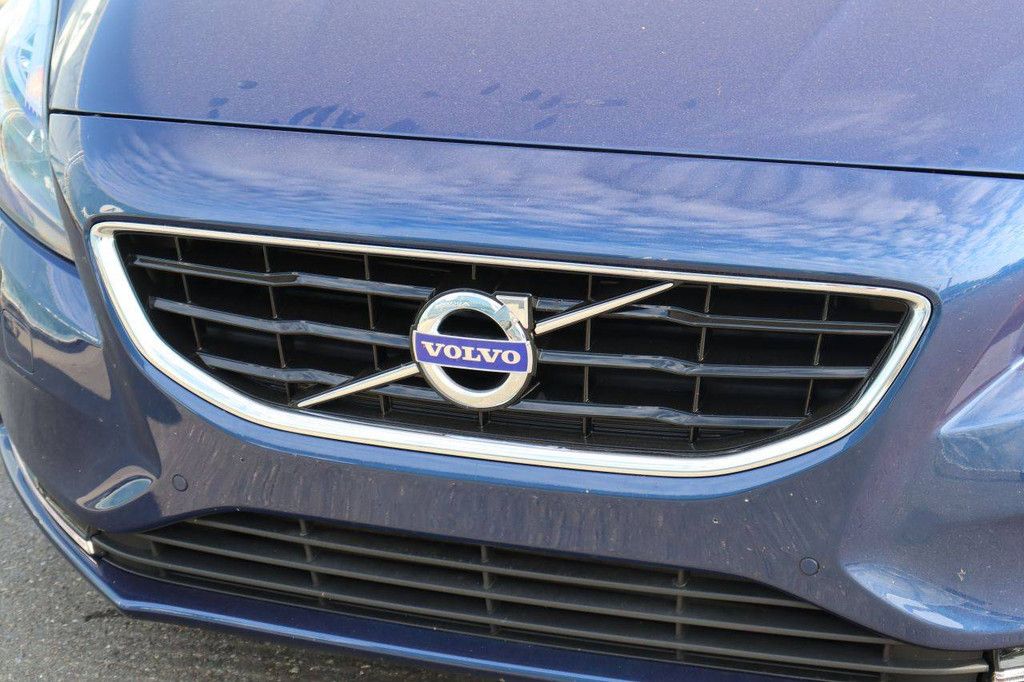 Pkw Volvo V40 Benzin 152 PS 2016 (Margin)