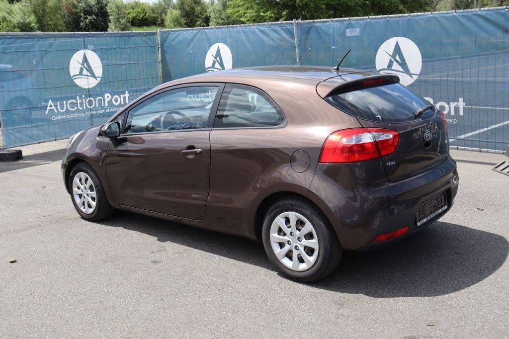Pkw Kia Rio Diesel 90 PS 2013 (Margin)