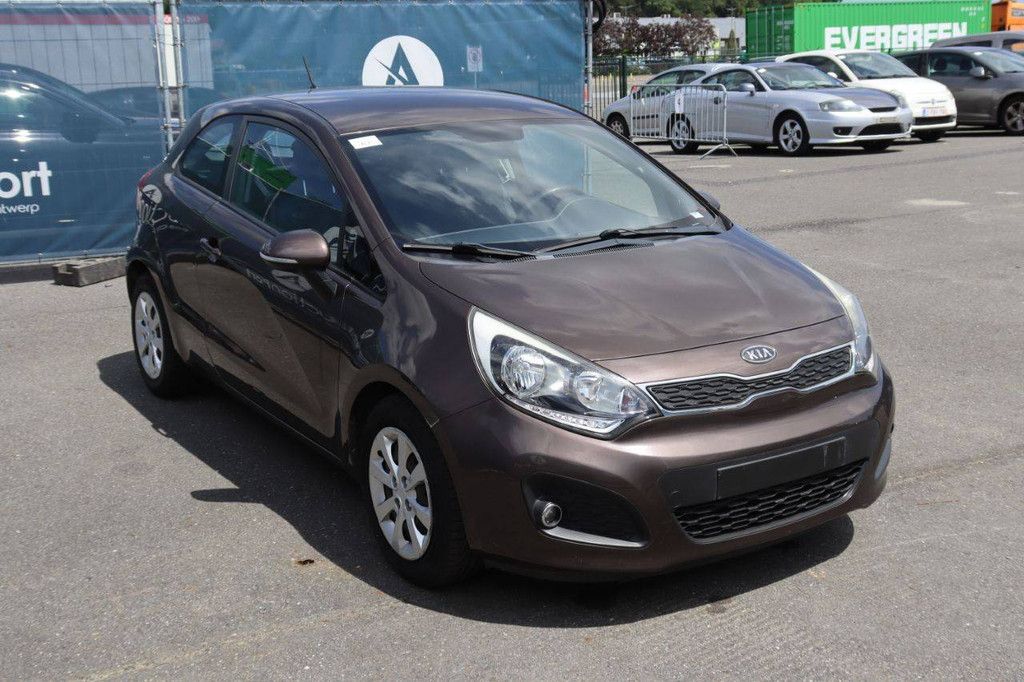 Pkw Kia Rio Diesel 90 PS 2013 (Margin)
