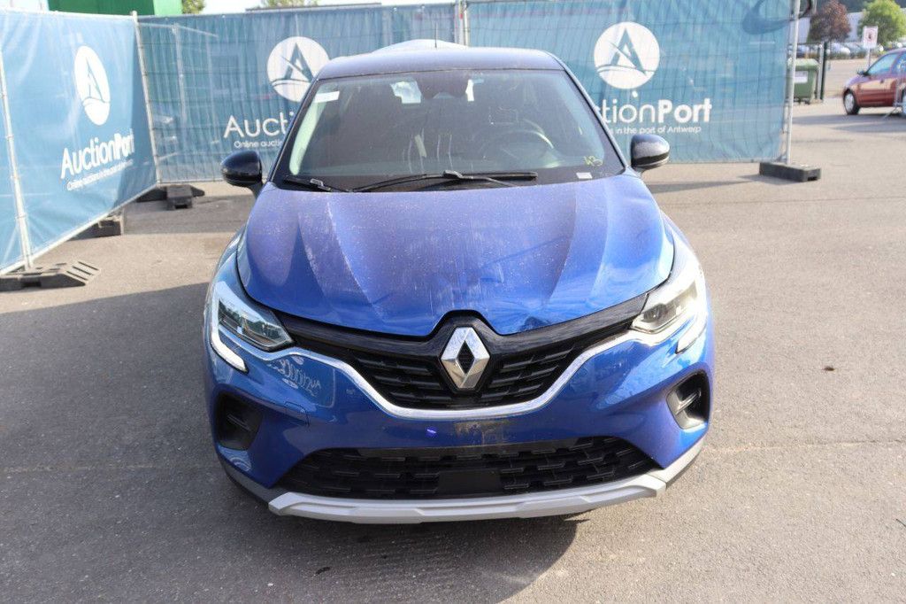 Passenger car Renault Captur E-Tech Full Hybrid Petrol 94hp 2023