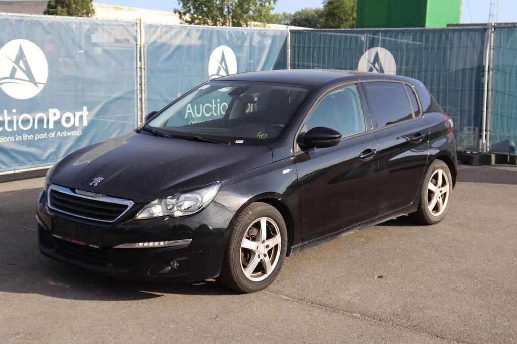 Pkw Peugeot 308 Benzin 82 PS 2017 (Marge)
