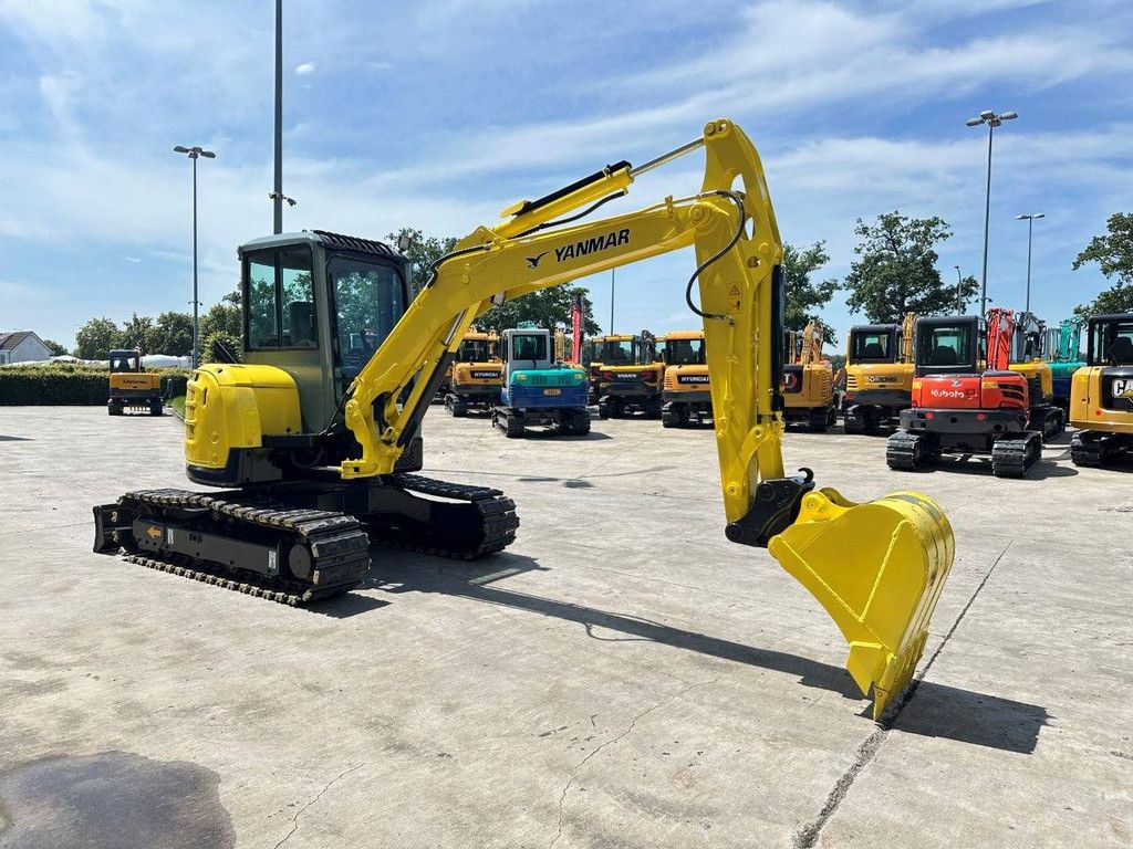 Midi excavator Yanmar VIO40-5B Diesel 2012