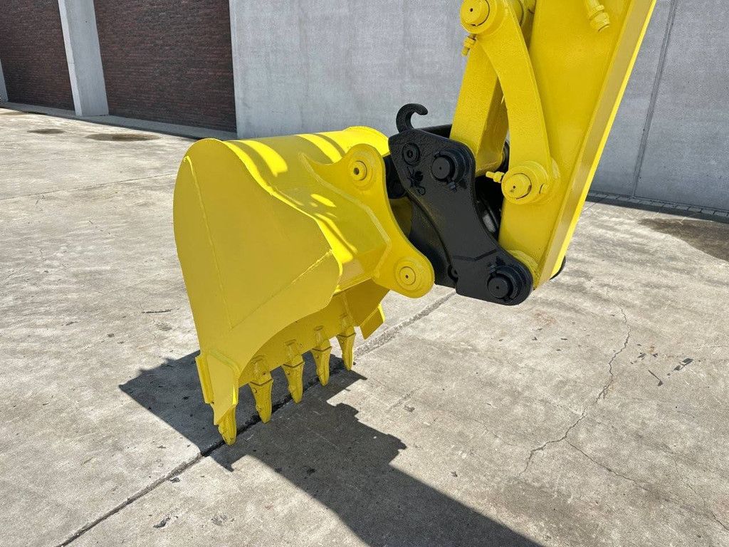 Midi excavator Yanmar VIO40-5B Diesel 2012