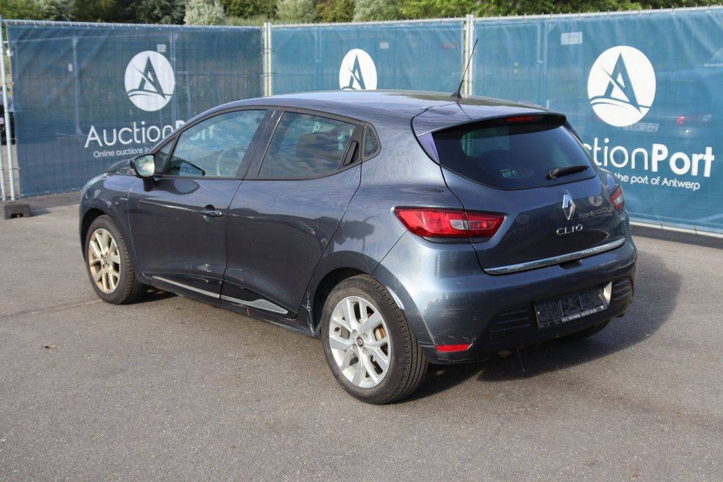 Personenauto Renault Clio Benzine 90pk 2018 (Marge)