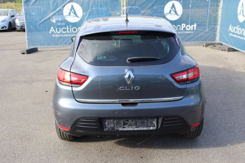 Personenauto Renault Clio Benzine 90pk 2018 (Marge)