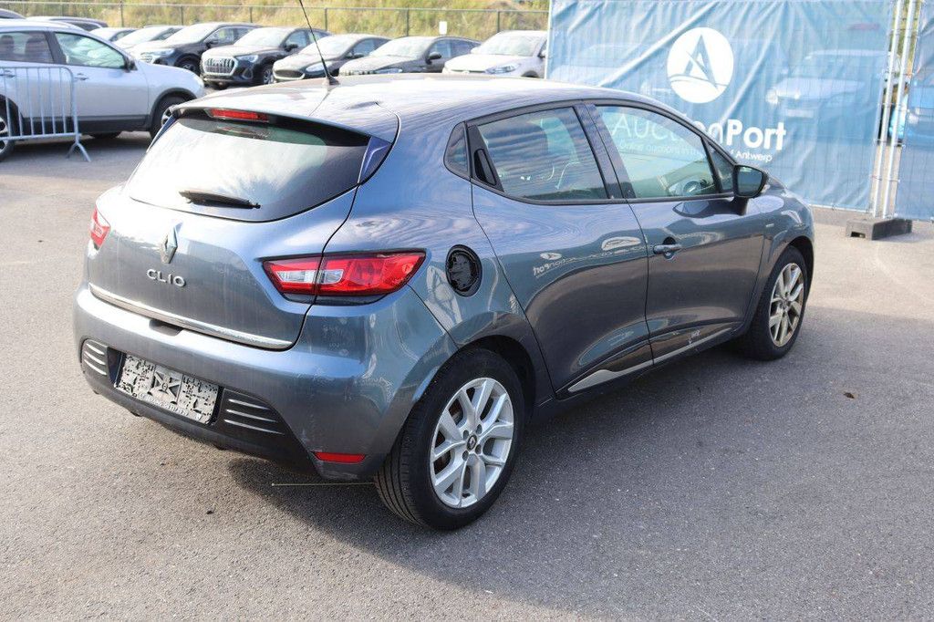 Personenauto Renault Clio Benzine 90pk 2018 (Marge)