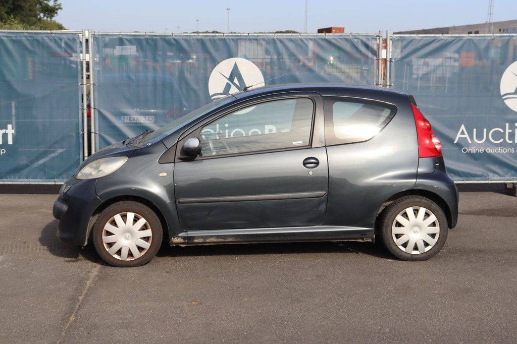 Pkw Peugeot 107 Benzin 68 PS 2008 (Margin)