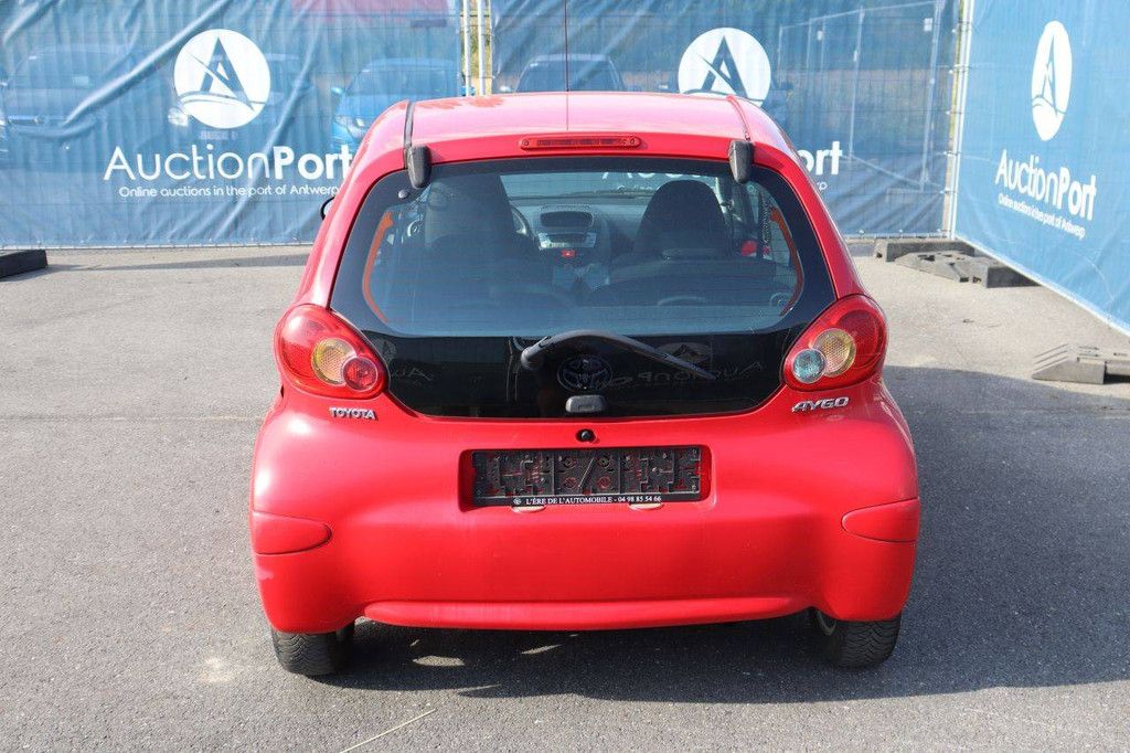 Pkw Toyota Aygo Benzin 68 PS 2006 (Margin)