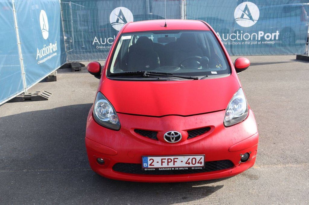 Pkw Toyota Aygo Benzin 68 PS 2006 (Margin)