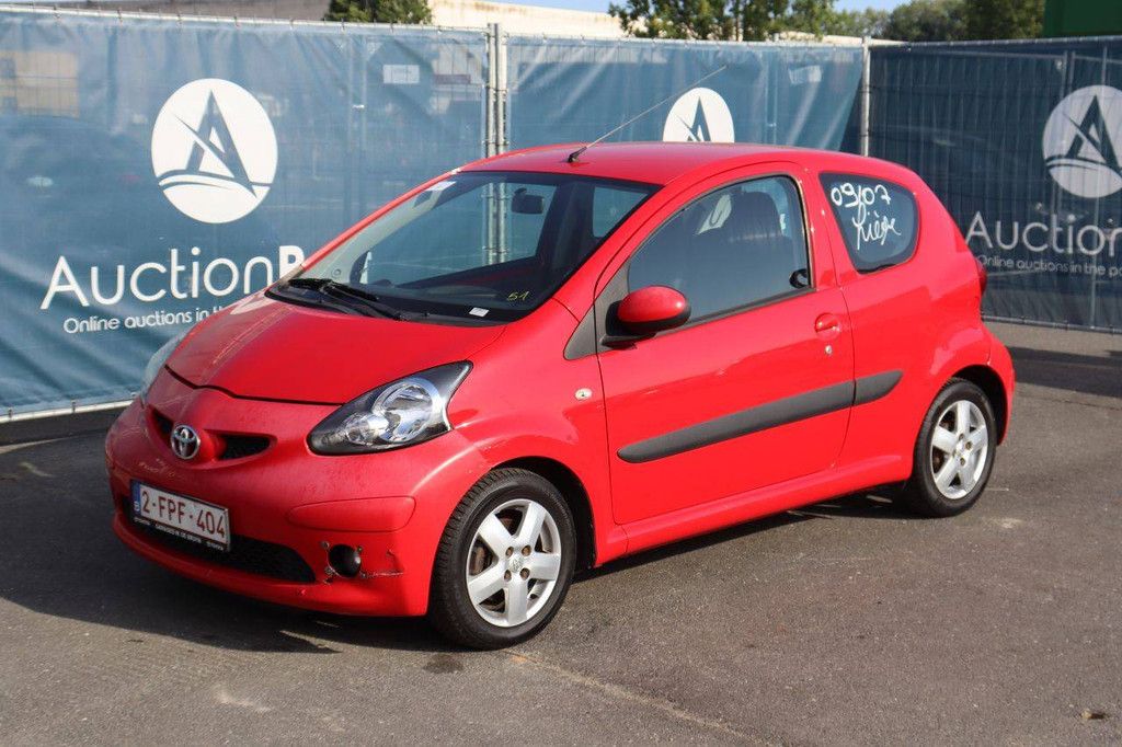 Pkw Toyota Aygo Benzin 68 PS 2006 (Margin)