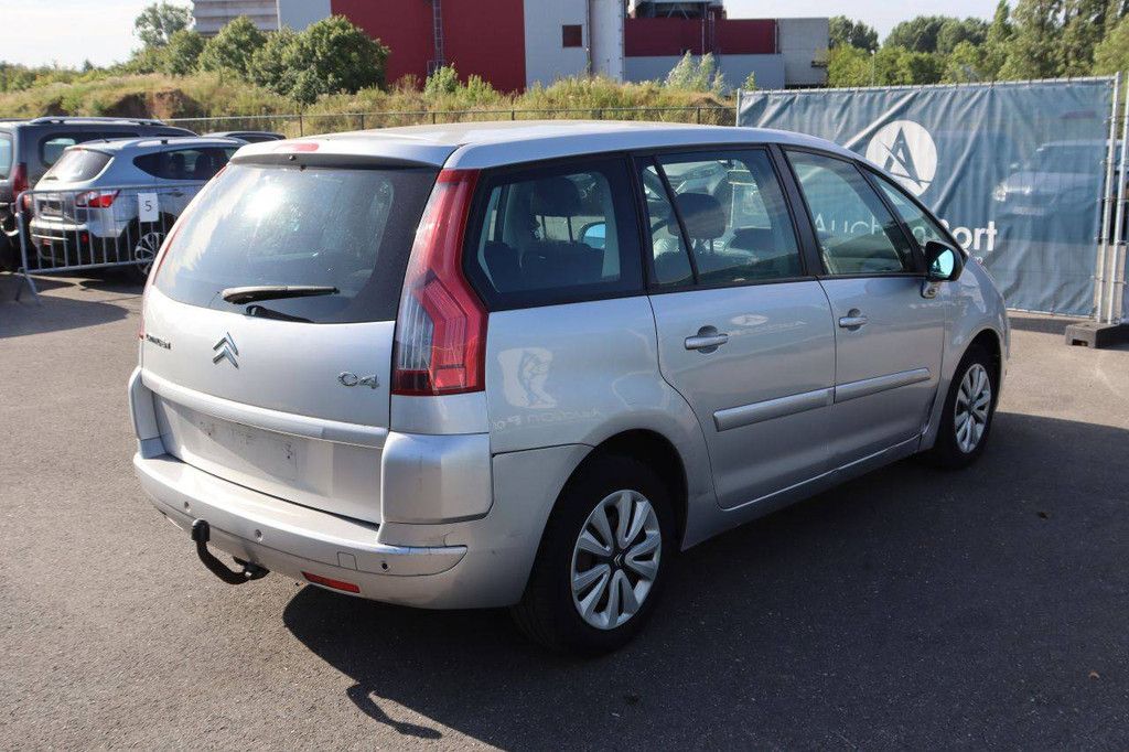 Pkw Citroën Grand C4 Benzin 140 PS 2007 (Margin)
