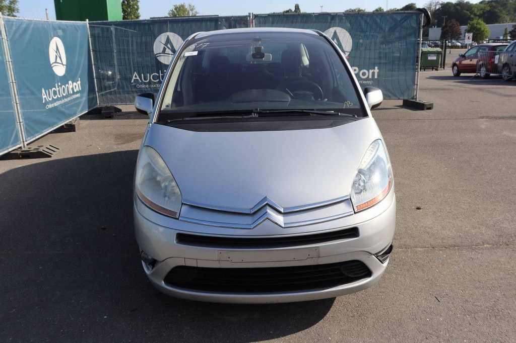 Pkw Citroën Grand C4 Benzin 140 PS 2007 (Margin)