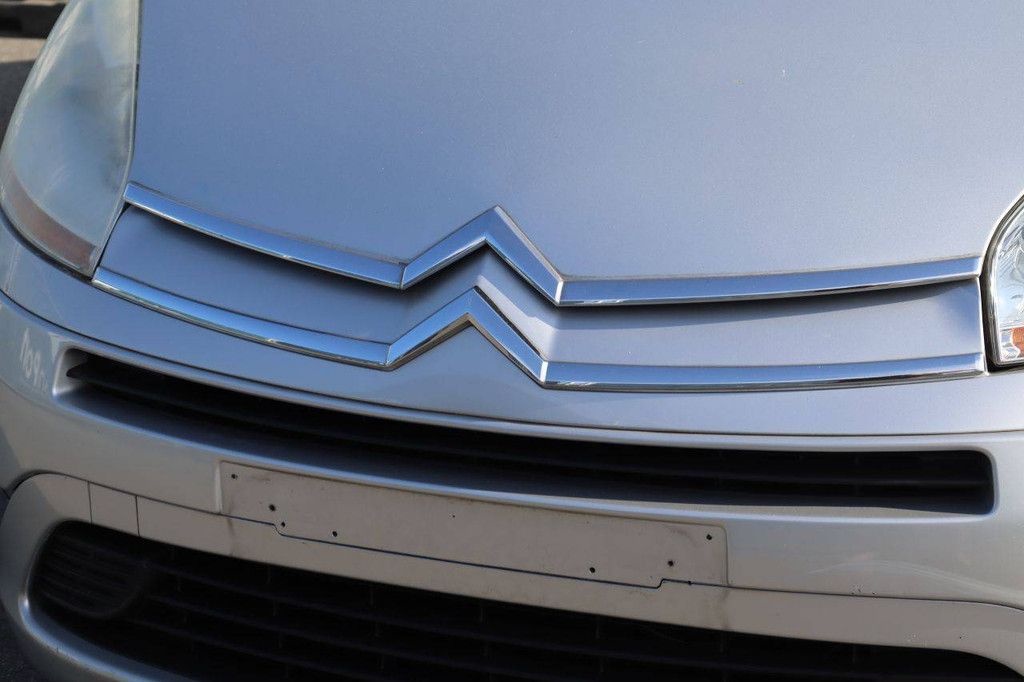 Pkw Citroën Grand C4 Benzin 140 PS 2007 (Margin)