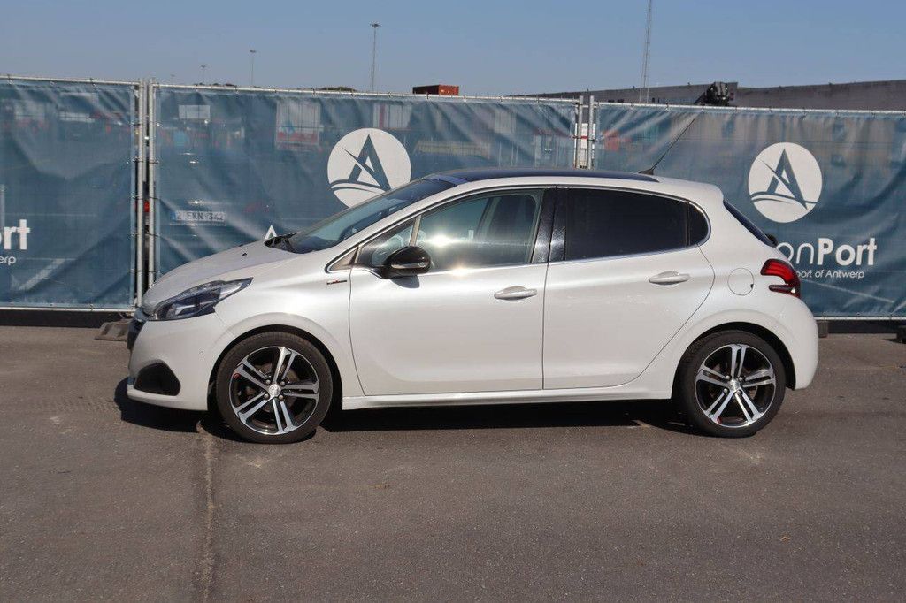 Pkw Peugeot 208 Benzin 110 PS 2016 (Margin)