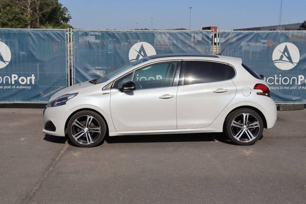 Pkw Peugeot 208 Benzin 110 PS 2016 (Margin)