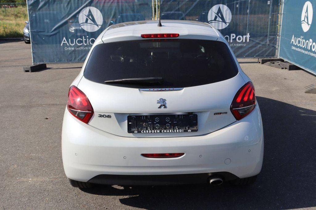 Pkw Peugeot 208 Benzin 110 PS 2016 (Margin)