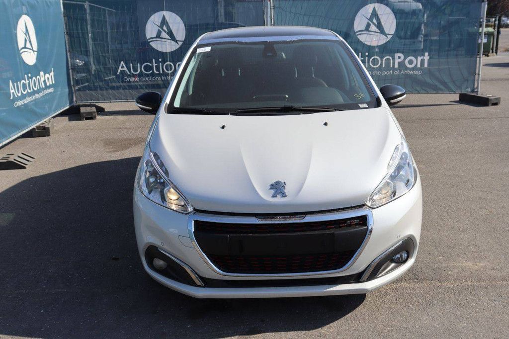Pkw Peugeot 208 Benzin 110 PS 2016 (Margin)
