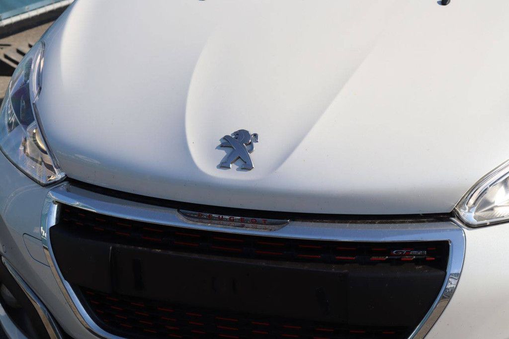 Pkw Peugeot 208 Benzin 110 PS 2016 (Margin)