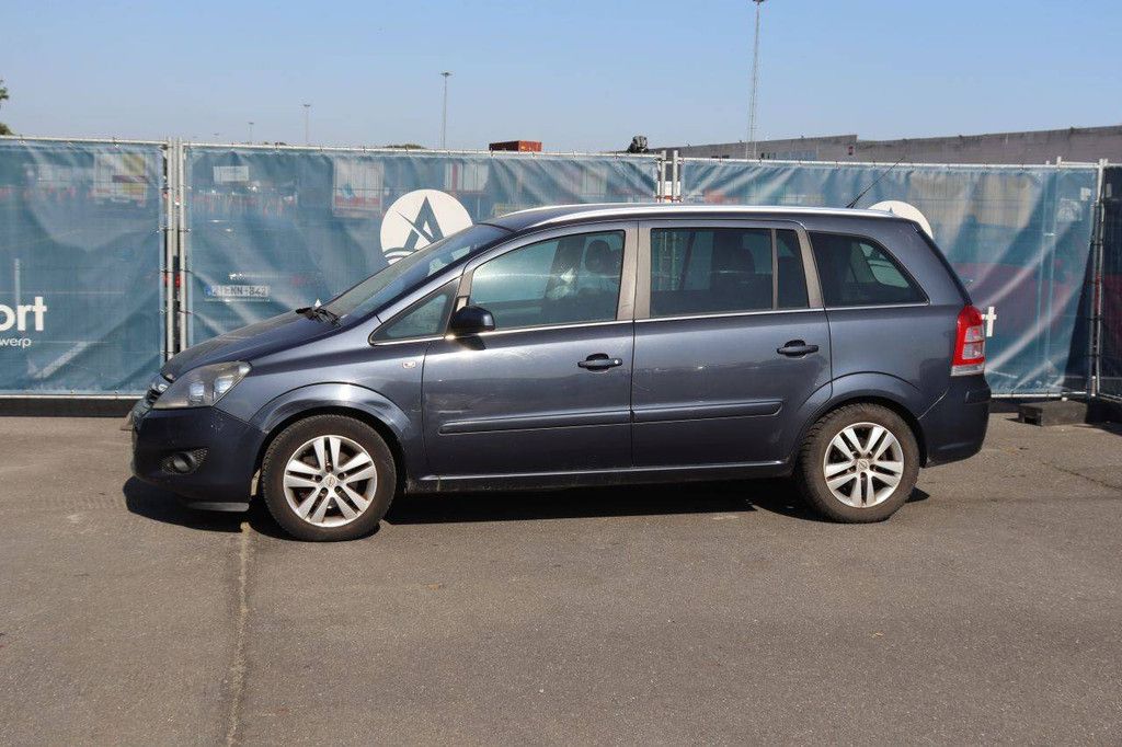 Pkw Opel Zafira Benzin 140 PS 2009 (Marge)
