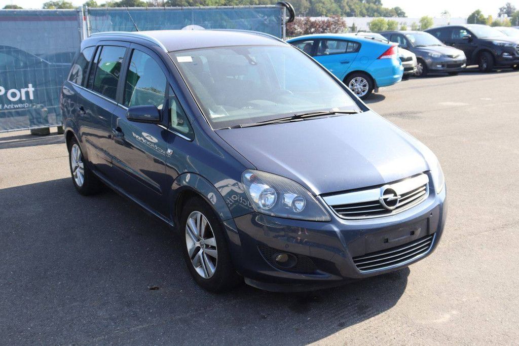 Pkw Opel Zafira Benzin 140 PS 2009 (Marge)
