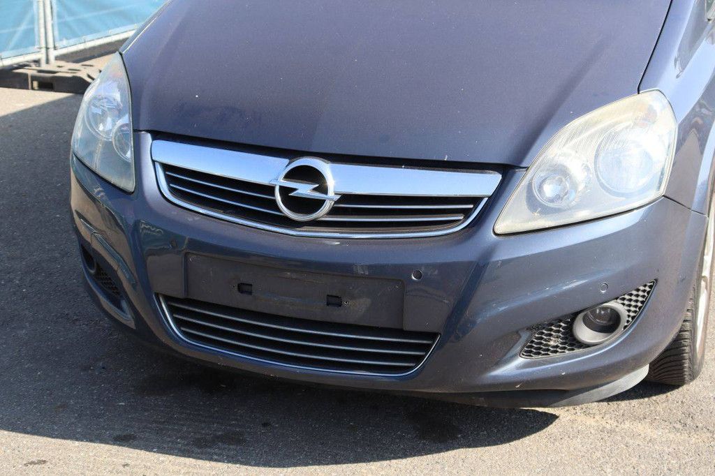 Pkw Opel Zafira Benzin 140 PS 2009 (Marge)