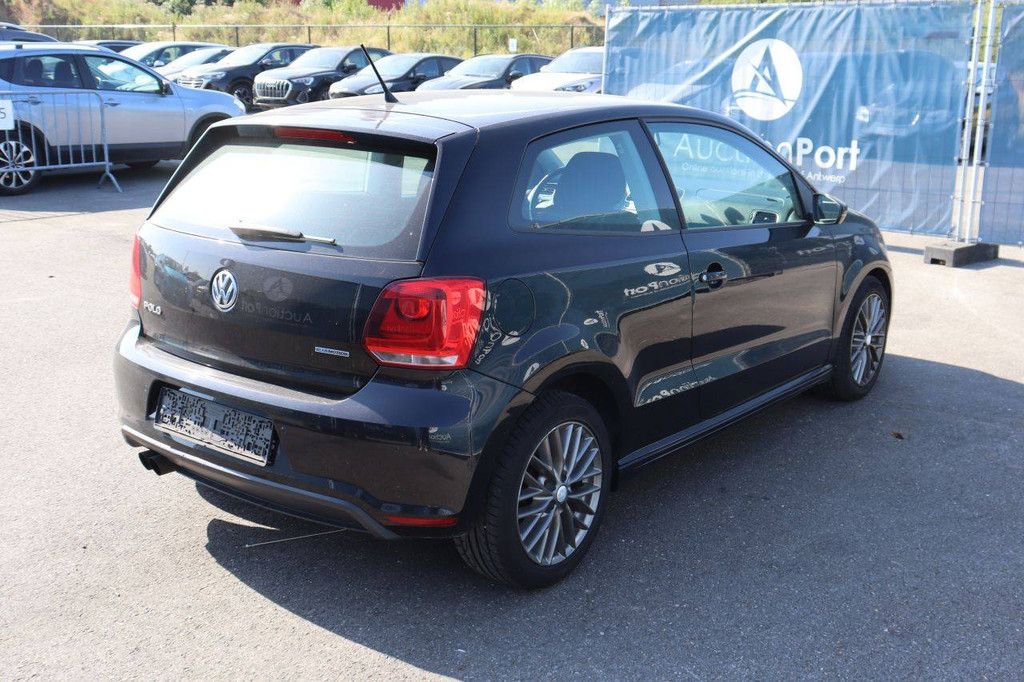 Pkw Volkswagen Polo Diesel 75 PS 2010 (Marge)