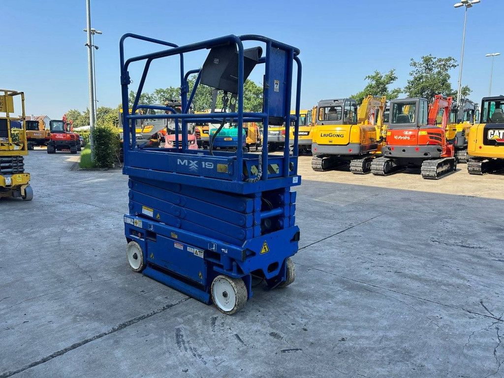 Scissor Lift Upright MX-19 Electric 2002