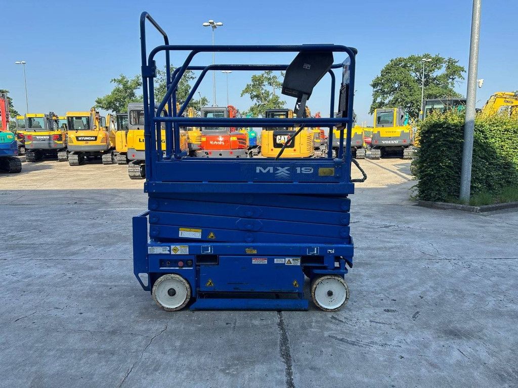 Scissor Lift Upright MX-19 Electric 2002